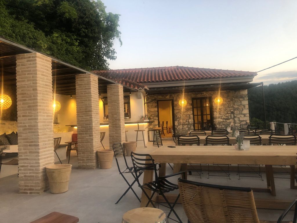 Βουρέϊκο-ταβέρνα-Βαμβακού-5